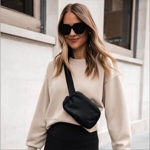 Lululemon Black Water Repellant Everywhere Belt Bag